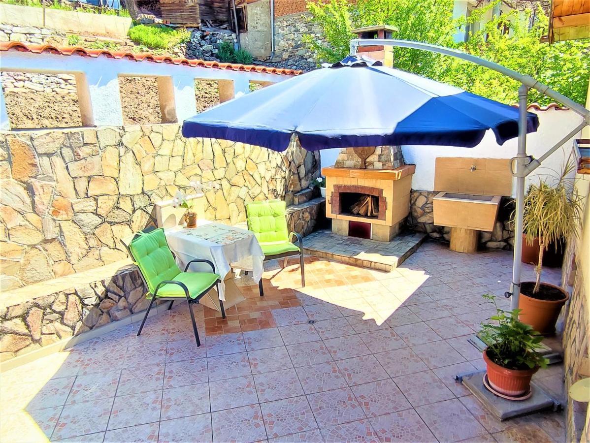 Къща Чолаков И Син - Стаи За Гости Devin Exterior foto